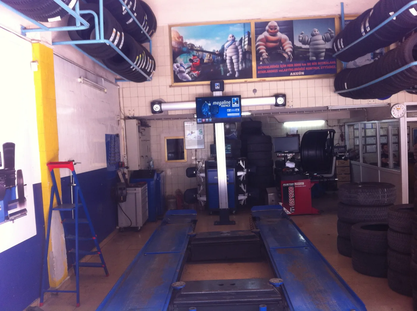 Akgün Otomotiv servis içi, rot-balans hattı ve balans makinesi