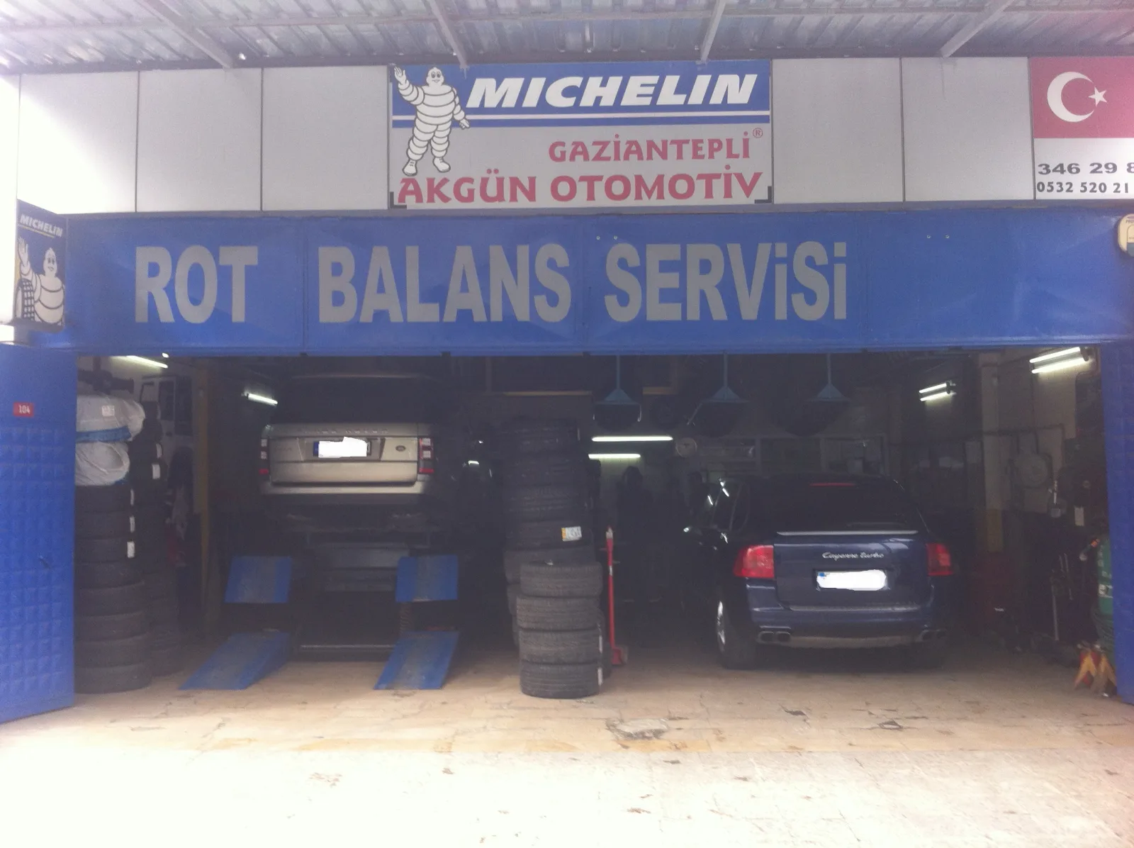 Akgün Otomotiv Rot Balans Servisi tabelası